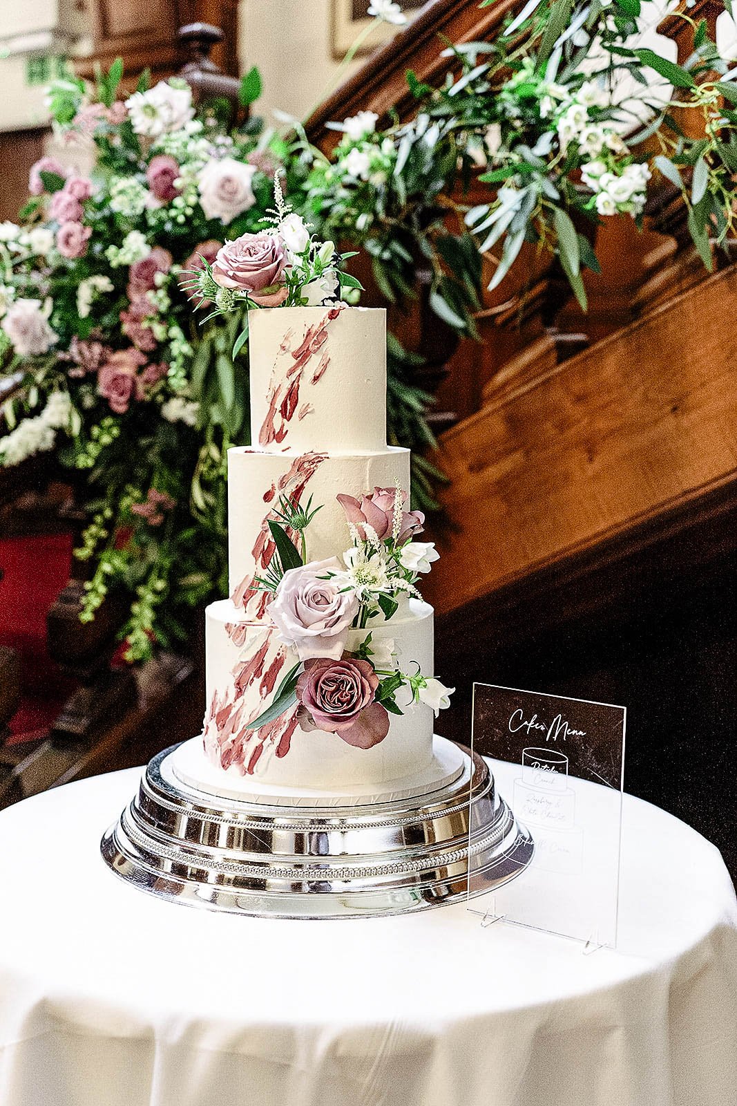 Wedding cake vendor